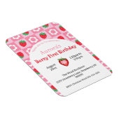 ピンク&レッドベリーの最初の誕生日パーティーへの招待 マグネット (右側)