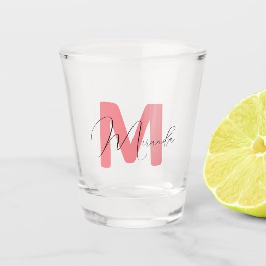 ピンク、名前、イニシャルバチェロレッテ ショットグラス (正面)