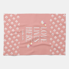 ピンク |愛はここに住む |カスタマイズスタイリッシュ可能 キッチンタオル