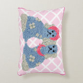 ピンク(犬)スタッフォードドッグズバンダナランバー アクセントクッション (正面(垂直))