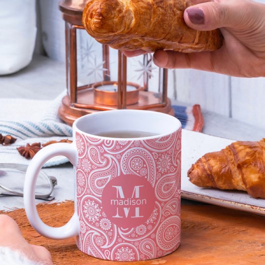 ピンク、白ヴィンテージペイズリー模様モノグラム コーヒーマグカップ