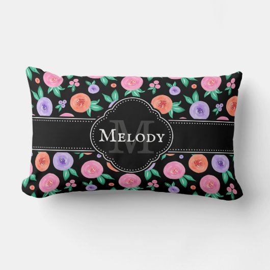 ピンク/紫色の水色バラパターンの黒 ランバークッション (正面)