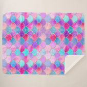 ピンク、紫、アクアマーメイドスケールパターン シェルパブランケット (正面(横))