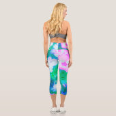 ピンク、緑、青、白のガーデンフロックスの花 カプリレギンス (裏面)