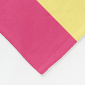 ピンク、緑、黄ストライプ色 フリースブランケット (角)