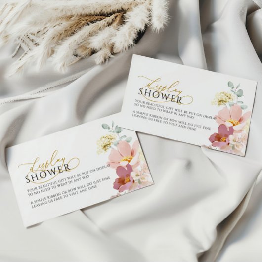 ピンク&赤ワイルドフラワーディスプレイシャワーチケット エンクロージャーカード