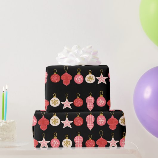 ピンク、赤、金ゴールドのクリスマスオーナメントラッピングパップ ラッピングペーパー (パーティーギフト)