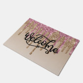 ピンク&金ゴールドドリッピンググリッターへようこそ ドアマット (アングル)