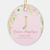 ピンク&金ゴールドレター「J」フローラモノグラム誕生統計 セラミックオーナメント (左)