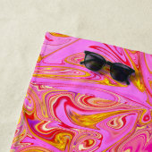 ピンク/金ゴールド旋回抽象芸術 ビーチタオル (インサイチュ)