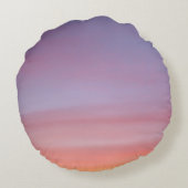 ピンク、黄色、紫の曇り空 ラウンドクッション (裏面)