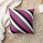 ピンク、黒、白、グレーのストライプ  クッション (ブランケット)