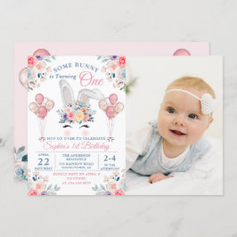 ピンクSome Bunnyフローラバルーン1stバースデーフォト 招待状
