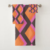 ピンスタイリッシュクとモダン茶色の世紀中頃の模様 バスタオルセット (インサイチュ)