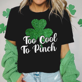 ピンチクールグリッターシャムロックSt patricks day Tシャツ