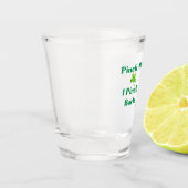 ピンチ・ミー、私は歩く・シャムロックでピンチ ショットグラス (左)