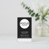 ピントの合わない会社 名刺 (スタンド正面)