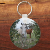 ピーカボーの茶色と白い馬 キーホルダー (裏面)