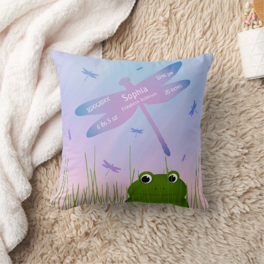 ピーキングフロッグドラゴンフライ赤ちゃん女の子の誕生の状態 クッション (ブランケット)