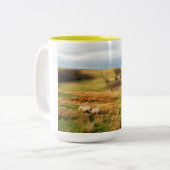 ピーク地区の羊 ツートーンマグカップ (正面左)