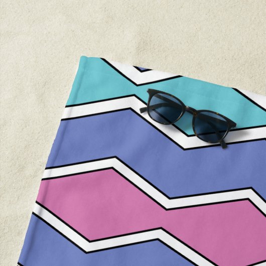 ピーク鮮やかジグザグ ビーチタオル (インサイチュ)