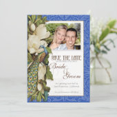 ピーコック マグノリア フローラル スワール ダマスク ウェディング 招待状 (スタンド正面)