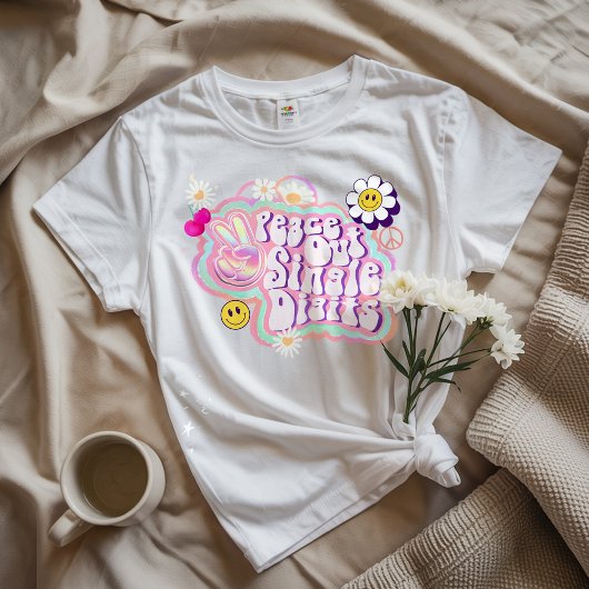ピースアウトの独身の数字 Tシャツ