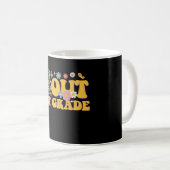 ピースアウト！１年生の楽しい最後の登校日 コーヒーマグカップ (正面右)