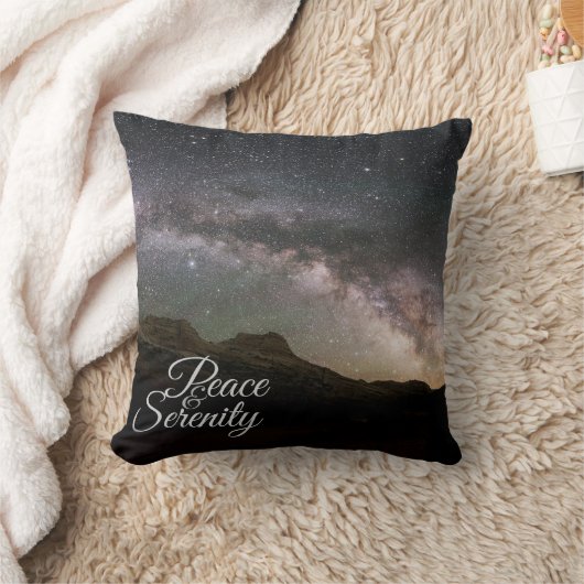 ピースアンドセレニティマウンテンナイトスカイ クッション (ブランケット)