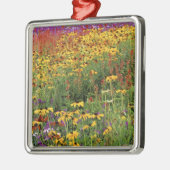 ピースガーデン国際的に花が咲く メタルオーナメント (左)