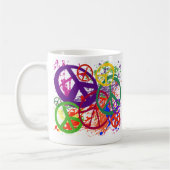 ピースサインのコラージュ コーヒーマグカップ (左)