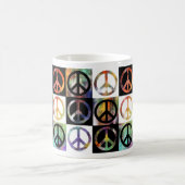 ピースサインのモザイク コーヒーマグカップ (中央)