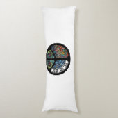 ピースサインツリーフクロウカラフルデザイン ボディピロー (正面縦)