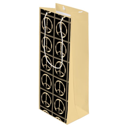 ピースサインワイン抱き枕 ワインギフトバッグ (正面アングル)