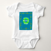 ピースビーズウィズユアアートプリント ベビーボディスーツ (正面)