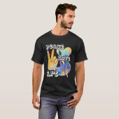 ピースラブアー絵画トのア教えート先生 Tシャツ (正面フル)