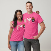 ピースラブボクサー女男性へ子ボクサー犬 Tシャツ (ユニセックス)