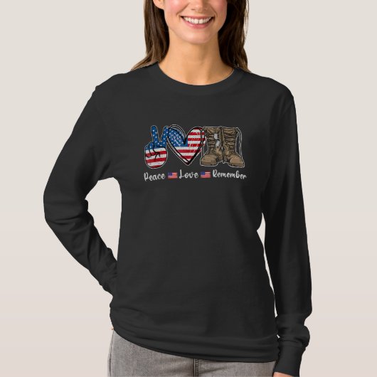 ピースラブリマコンバットブーツアメリカ国旗の退役軍人 Tシャツ (正面)