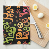 ピースラブワードアートGroovy Vibesスローガン キッチンタオル (四つ折り)