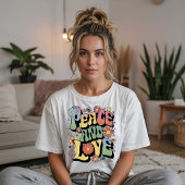 ピース アンド ラブ レトロ トライブレンドTシャツ