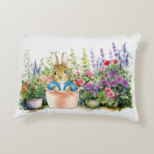 ピーターうさぎがポットに座って アクセントクッション (裏面)