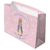 ピーターにウサギの赤ちゃんシャワーをパーソナライズ ラージペーパーバッグ (裏面アングル)