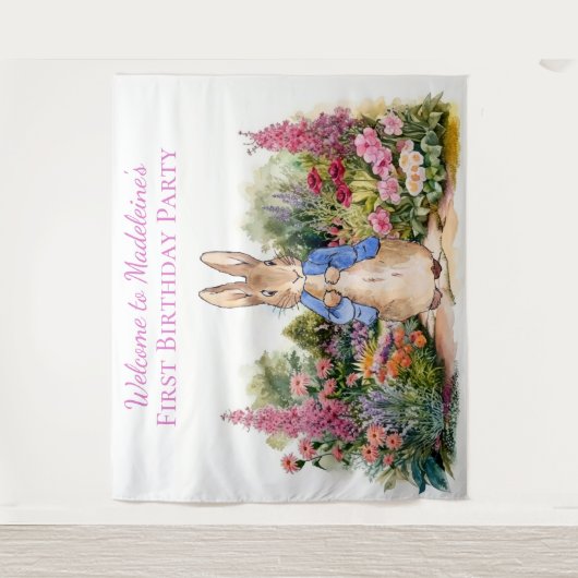 ピーターをパーソナライズウサギの最初の誕生日パーティー タペストリー (正面)