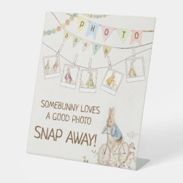 ピーターザラビットバニーベビーシューウェ写真ブースのサイン 台座サイン