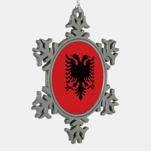 ピータースノーフレークオーナメントとアルバニア国旗 スノーフレークピューターオーナメント (左)