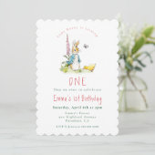 ピーターラビットの女の子 誕生日1歳 招待状 (スタンド正面)