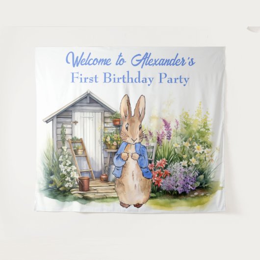 ピーター・ラビットの1歳の誕生日パーティーをカスタマイズ タペストリー (正面(横))