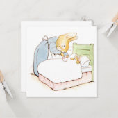 ピーター・ラビット食べ物を与えがベッドで カード (正面/裏面インサイチュ)