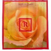 ピーチイエローAバラ最高のはモノグラムの シャワーカーテン (正面)