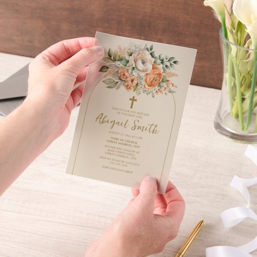 ピーチクリームウォーターカラーフローラ金ゴールドクロスバプテスマ ベラム紙招待状 (ポータブル)